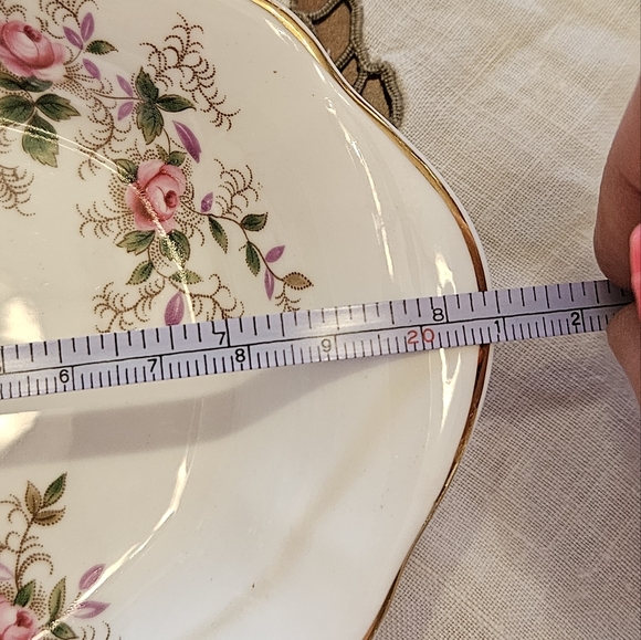 3pc "Lavender Rose" Cream and Sugar with Tray, by Royal Albert. - Picture 6 of 10